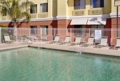 Red Roof Inn Phoenix Airport 03.[1]
